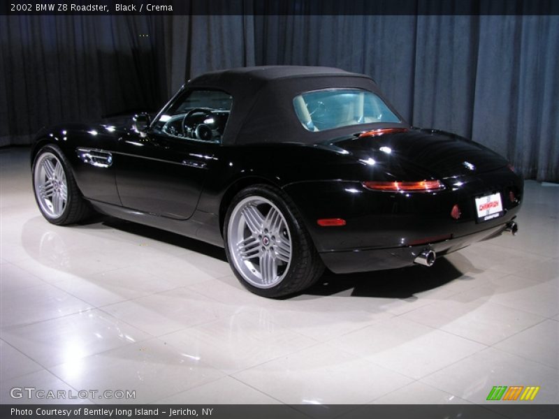 Black / Crema 2002 BMW Z8 Roadster