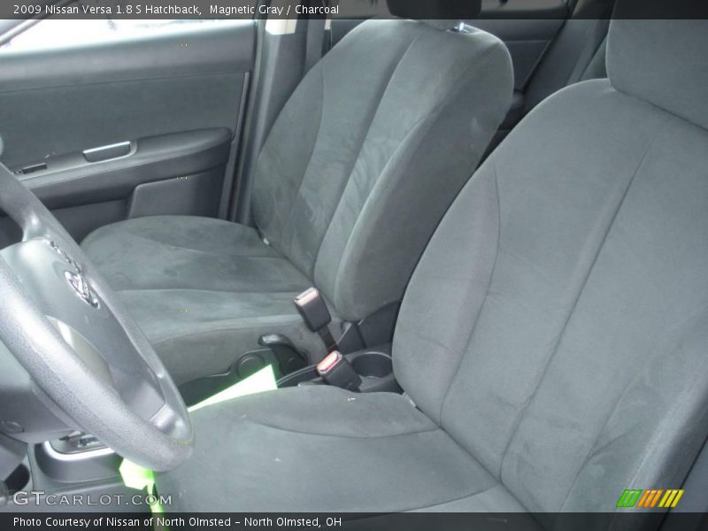 Magnetic Gray / Charcoal 2009 Nissan Versa 1.8 S Hatchback