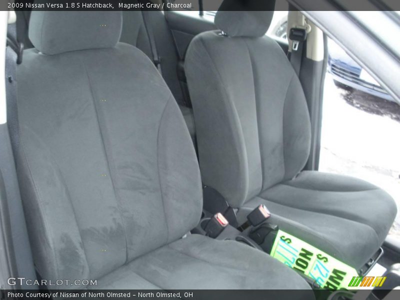 Magnetic Gray / Charcoal 2009 Nissan Versa 1.8 S Hatchback