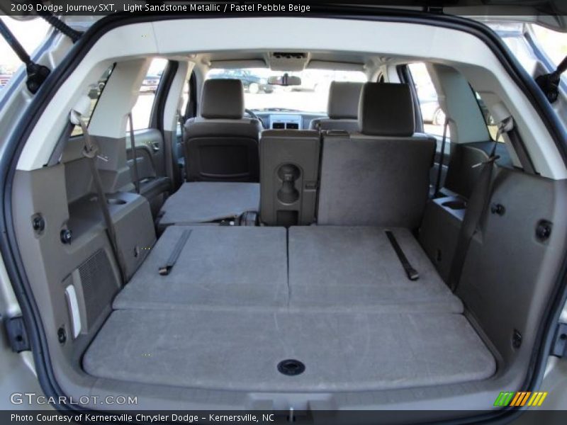 Light Sandstone Metallic / Pastel Pebble Beige 2009 Dodge Journey SXT