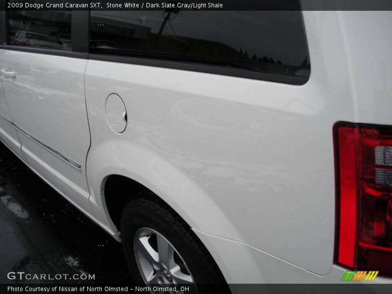 Stone White / Dark Slate Gray/Light Shale 2009 Dodge Grand Caravan SXT
