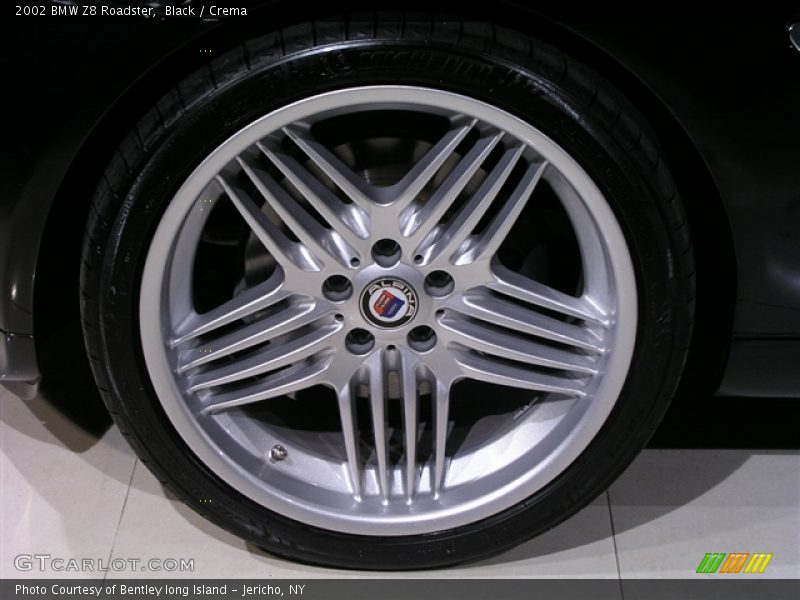 Black / Crema 2002 BMW Z8 Roadster