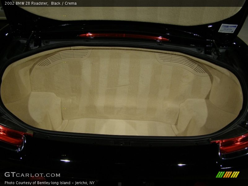 Black / Crema 2002 BMW Z8 Roadster