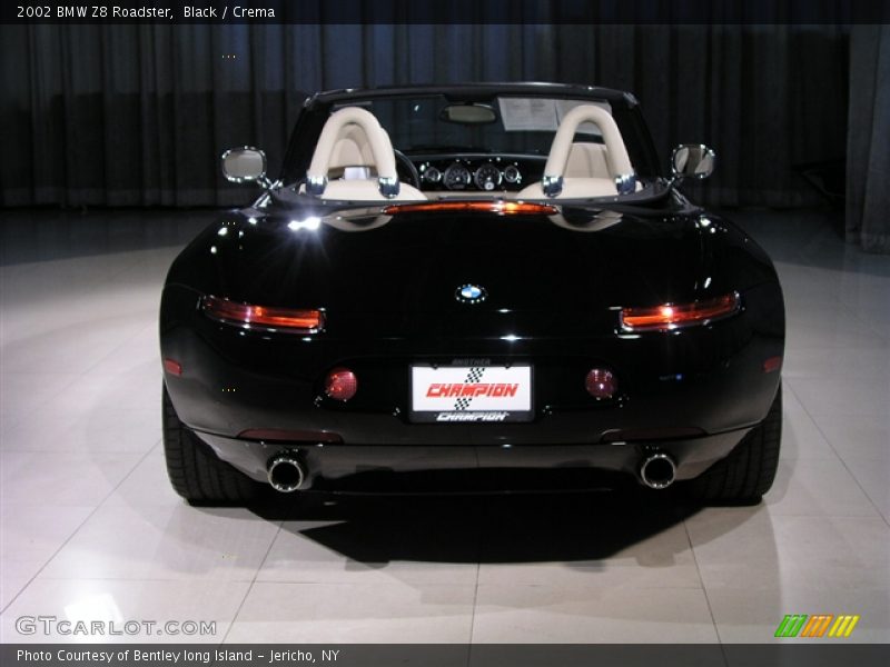 Black / Crema 2002 BMW Z8 Roadster