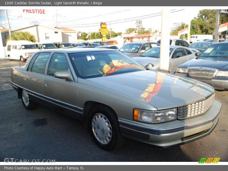 Light Sandrift Metallic / Beige 1996 Cadillac DeVille Sedan