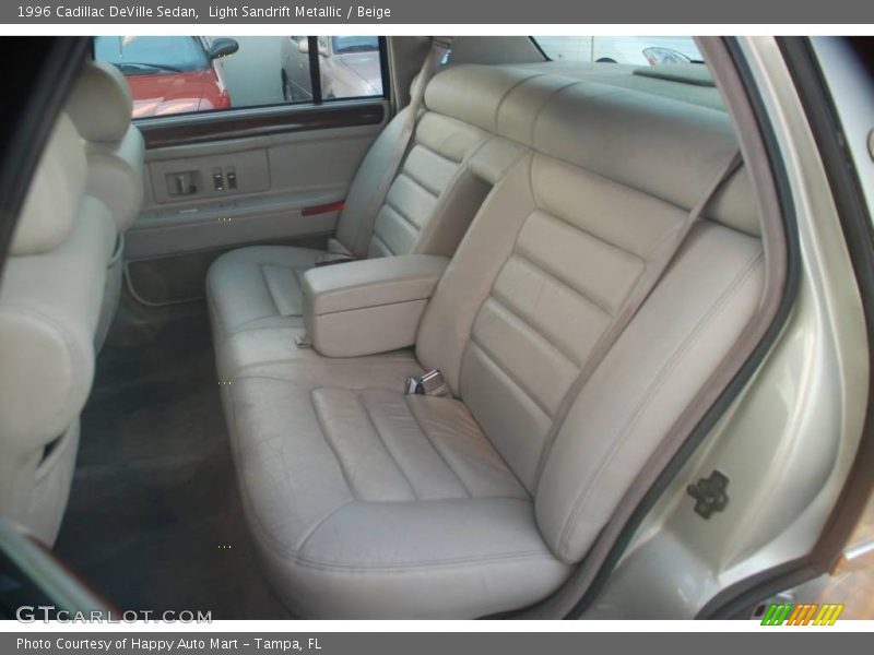 Light Sandrift Metallic / Beige 1996 Cadillac DeVille Sedan