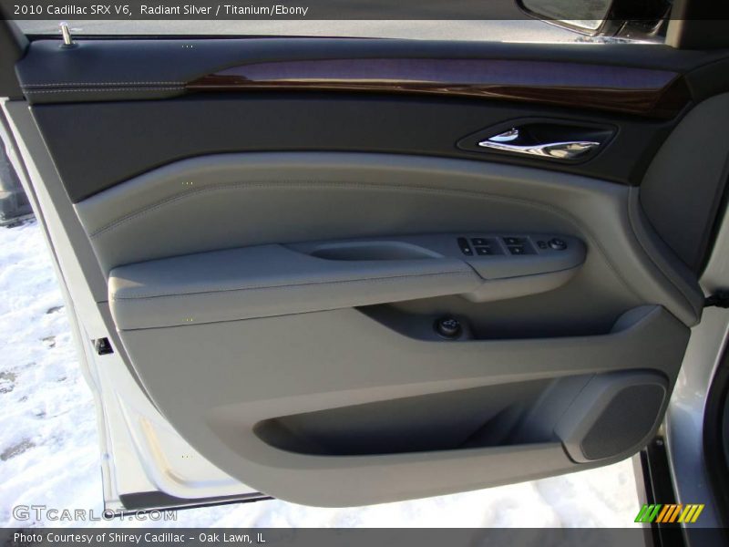 Radiant Silver / Titanium/Ebony 2010 Cadillac SRX V6