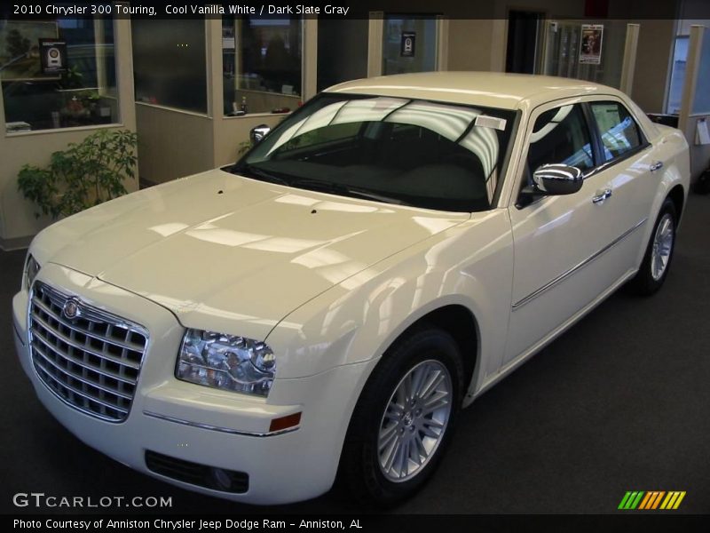 Cool Vanilla White / Dark Slate Gray 2010 Chrysler 300 Touring