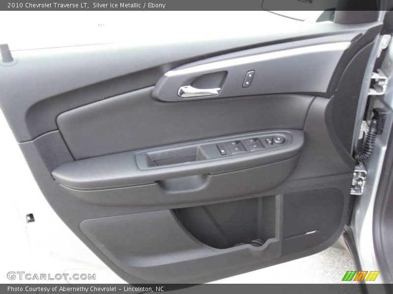 Silver Ice Metallic / Ebony 2010 Chevrolet Traverse LT