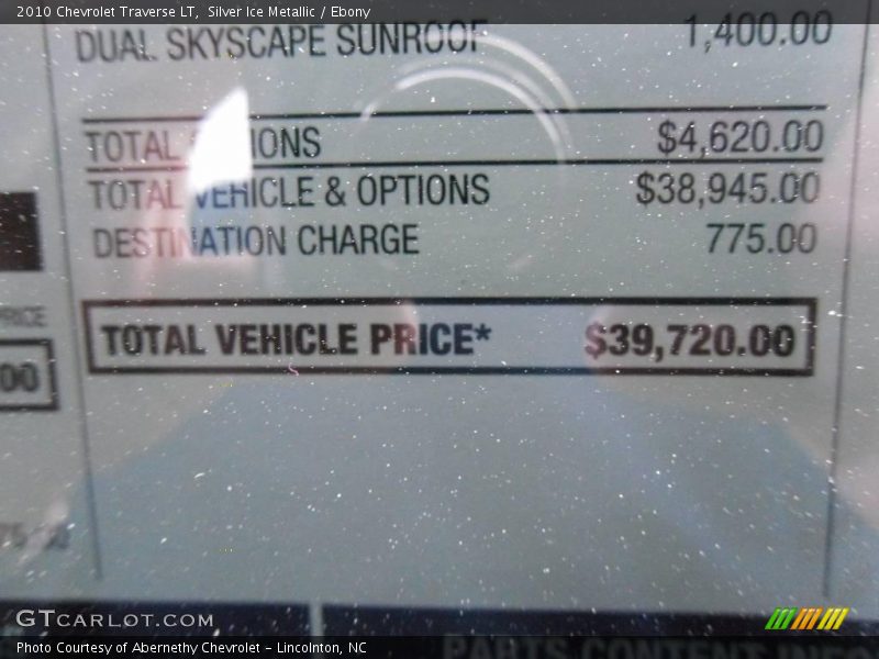 Silver Ice Metallic / Ebony 2010 Chevrolet Traverse LT
