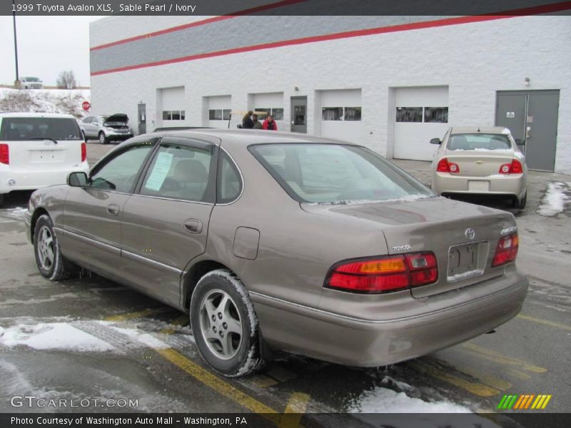 Sable Pearl / Ivory 1999 Toyota Avalon XLS