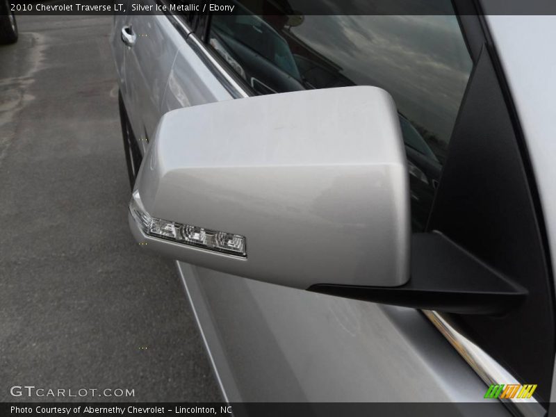 Silver Ice Metallic / Ebony 2010 Chevrolet Traverse LT