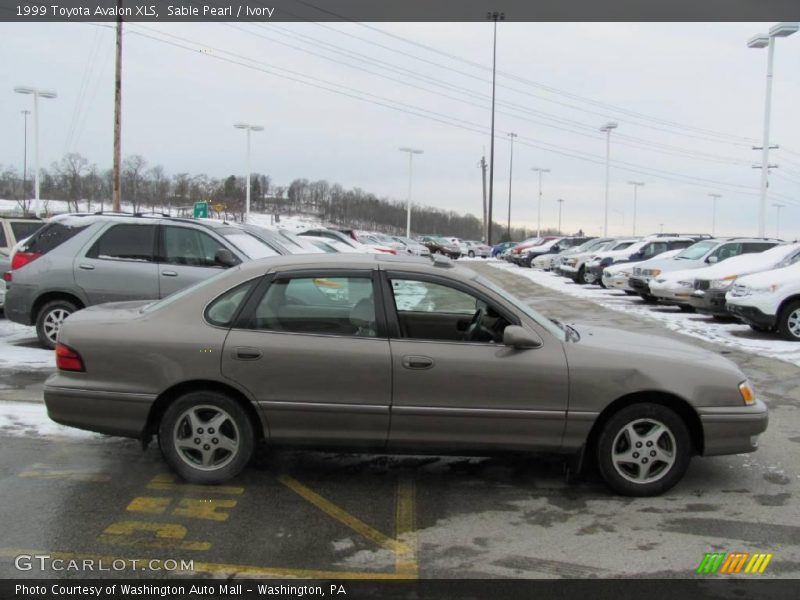 Sable Pearl / Ivory 1999 Toyota Avalon XLS