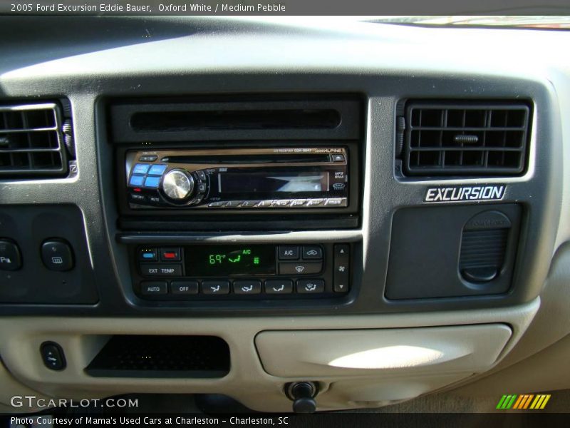 Oxford White / Medium Pebble 2005 Ford Excursion Eddie Bauer