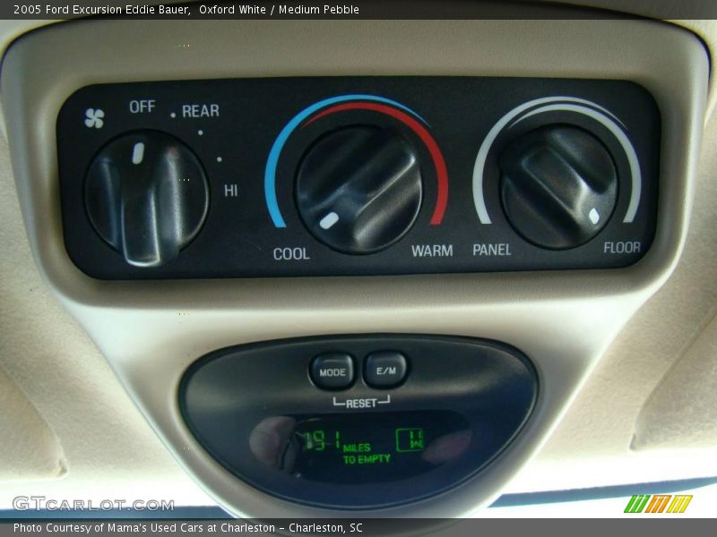 Oxford White / Medium Pebble 2005 Ford Excursion Eddie Bauer