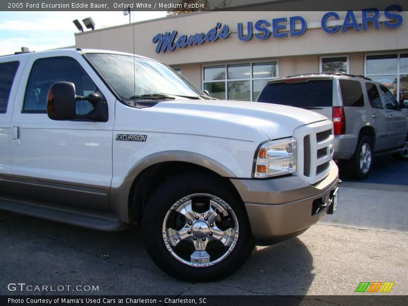 Oxford White / Medium Pebble 2005 Ford Excursion Eddie Bauer