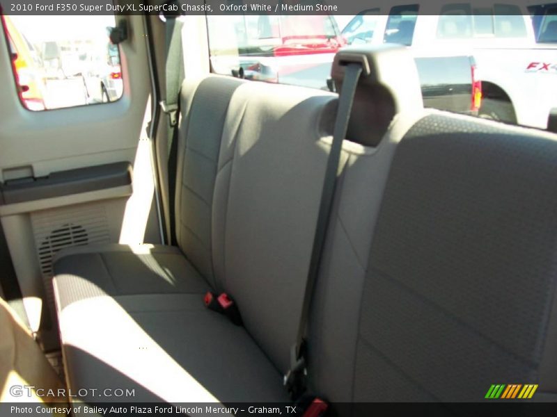Oxford White / Medium Stone 2010 Ford F350 Super Duty XL SuperCab Chassis