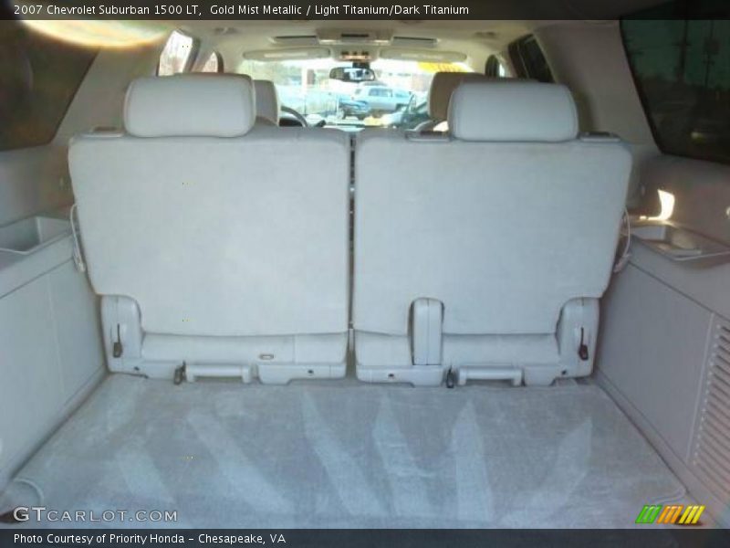 Gold Mist Metallic / Light Titanium/Dark Titanium 2007 Chevrolet Suburban 1500 LT