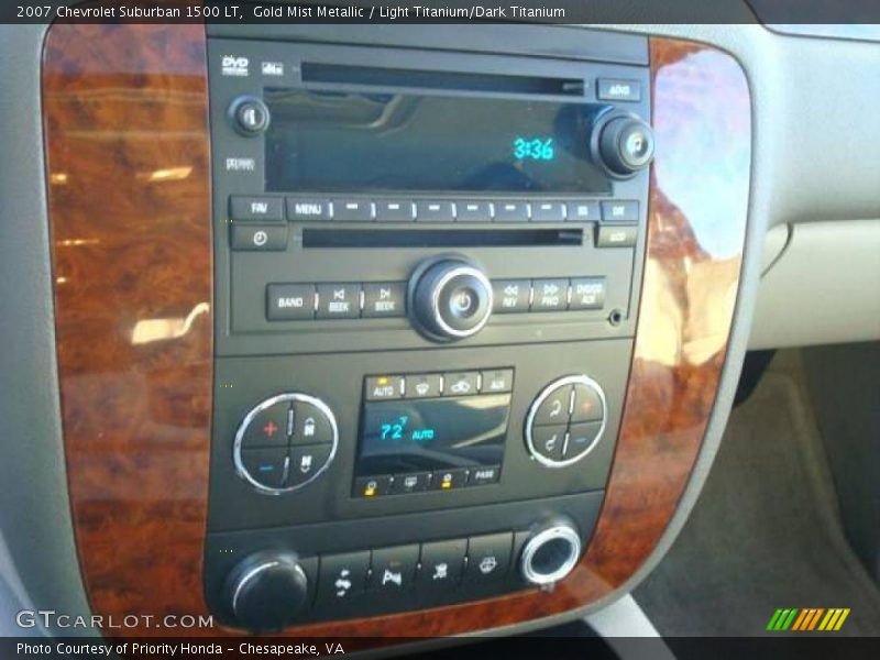 Gold Mist Metallic / Light Titanium/Dark Titanium 2007 Chevrolet Suburban 1500 LT