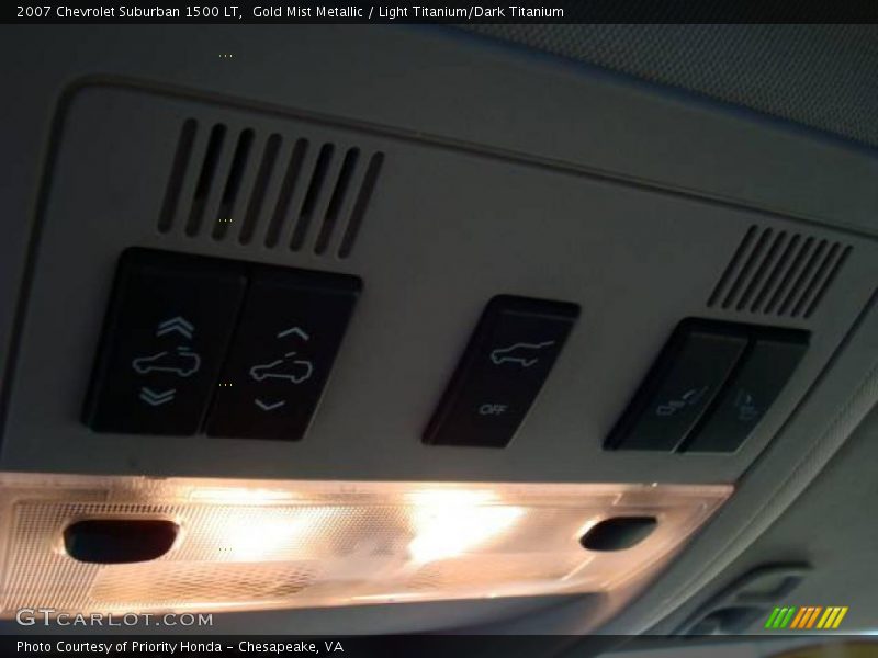 Gold Mist Metallic / Light Titanium/Dark Titanium 2007 Chevrolet Suburban 1500 LT