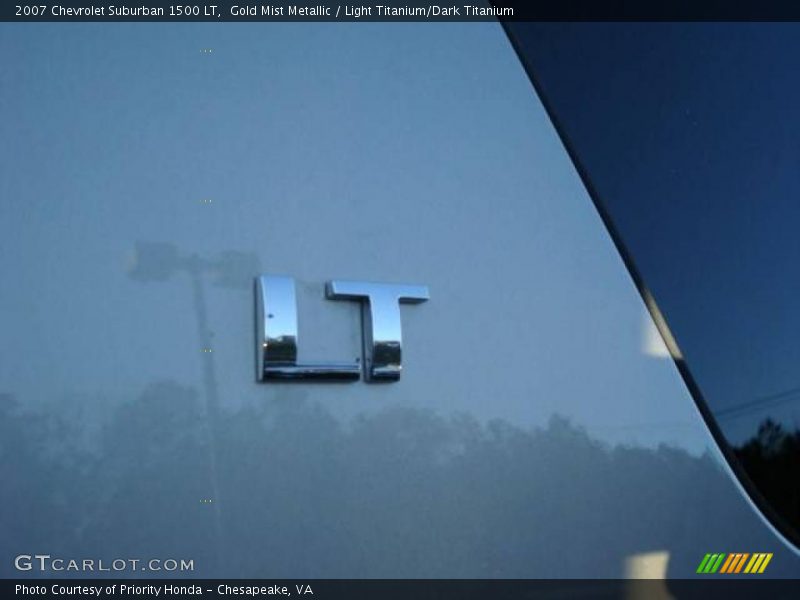 Gold Mist Metallic / Light Titanium/Dark Titanium 2007 Chevrolet Suburban 1500 LT