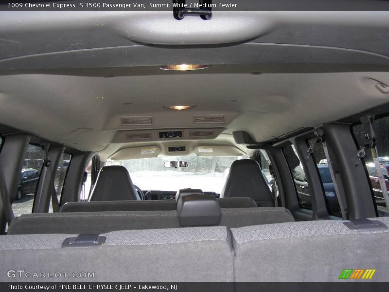 Summit White / Medium Pewter 2009 Chevrolet Express LS 3500 Passenger Van