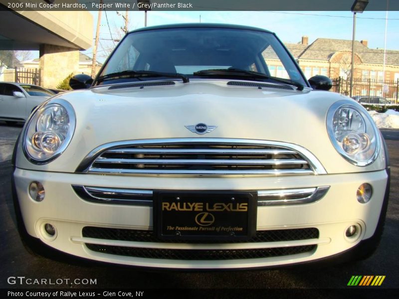 Pepper White / Grey/Panther Black 2006 Mini Cooper Hardtop