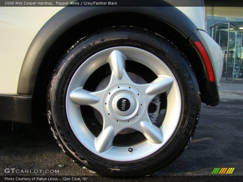 Pepper White / Grey/Panther Black 2006 Mini Cooper Hardtop
