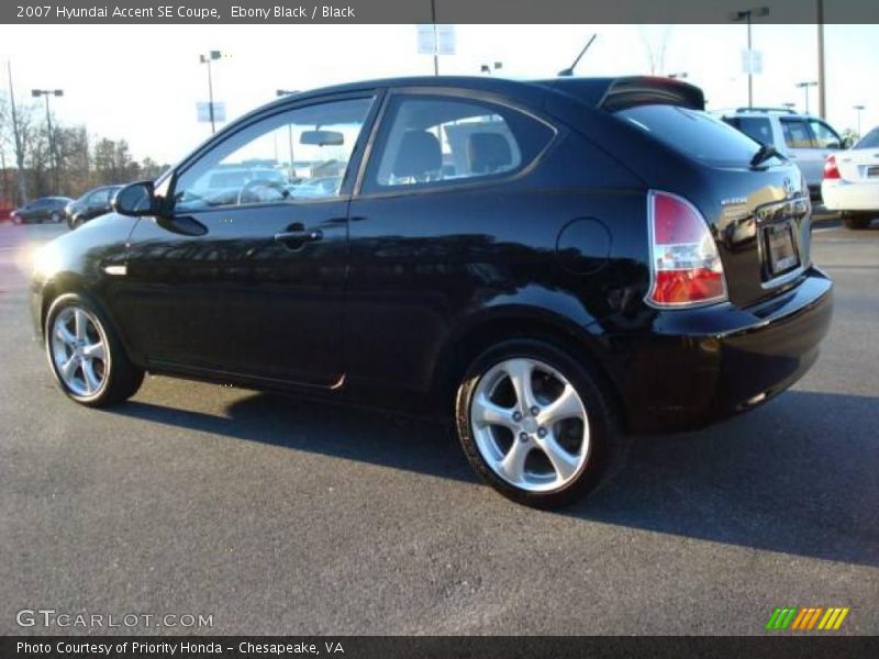 Ebony Black / Black 2007 Hyundai Accent SE Coupe