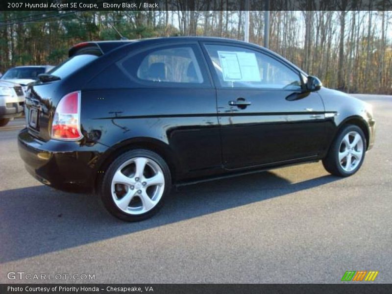 Ebony Black / Black 2007 Hyundai Accent SE Coupe