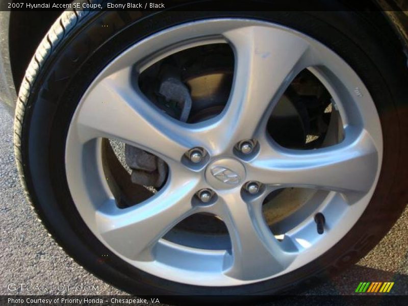 Ebony Black / Black 2007 Hyundai Accent SE Coupe