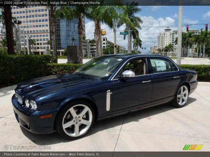 Indigo Blue / Champagne/Mocha 2009 Jaguar XJ Vanden Plas