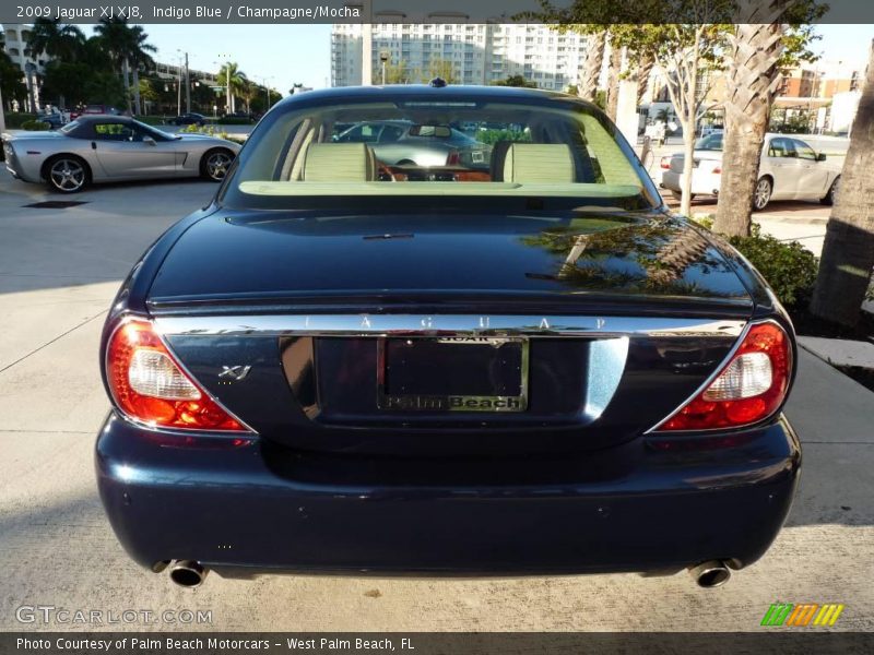 Indigo Blue / Champagne/Mocha 2009 Jaguar XJ XJ8