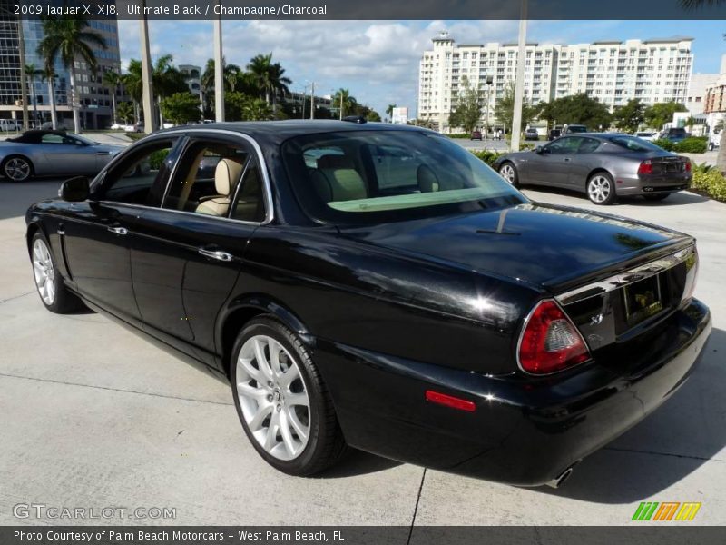 Ultimate Black / Champagne/Charcoal 2009 Jaguar XJ XJ8