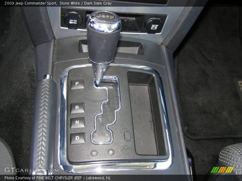 Stone White / Dark Slate Gray 2009 Jeep Commander Sport