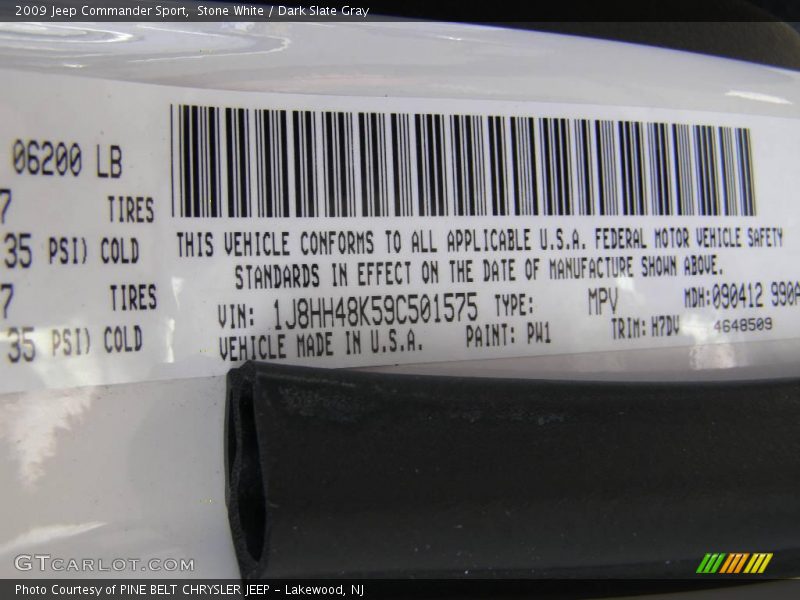 Stone White / Dark Slate Gray 2009 Jeep Commander Sport