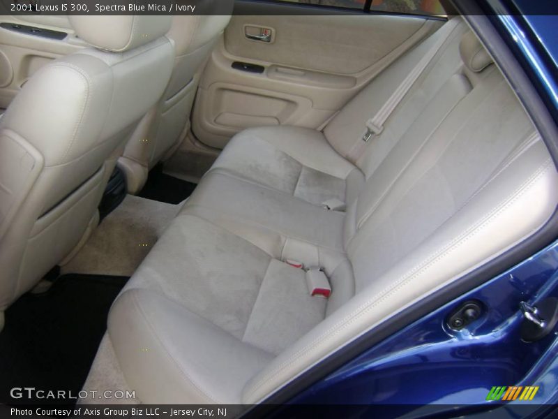 Spectra Blue Mica / Ivory 2001 Lexus IS 300