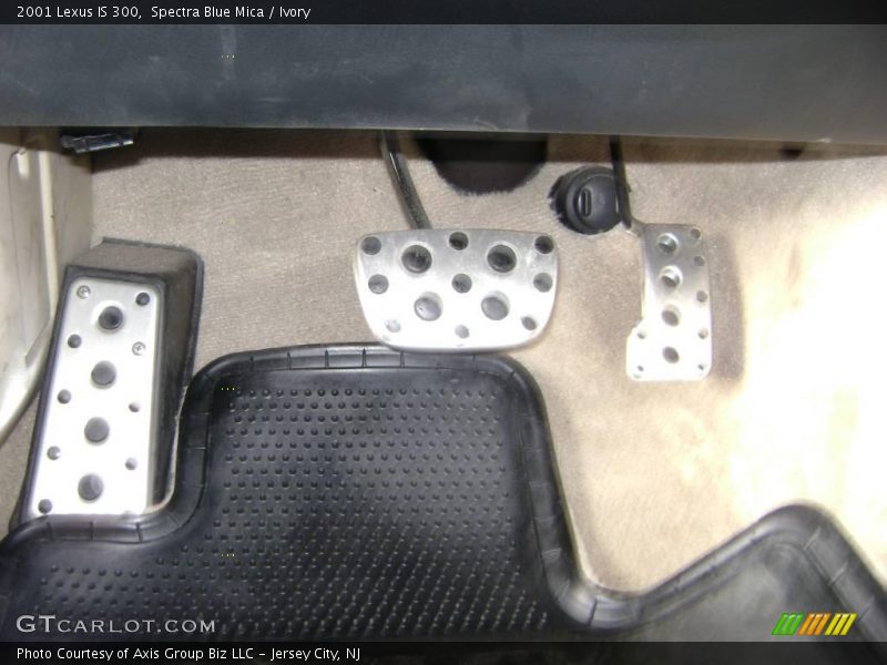 Spectra Blue Mica / Ivory 2001 Lexus IS 300