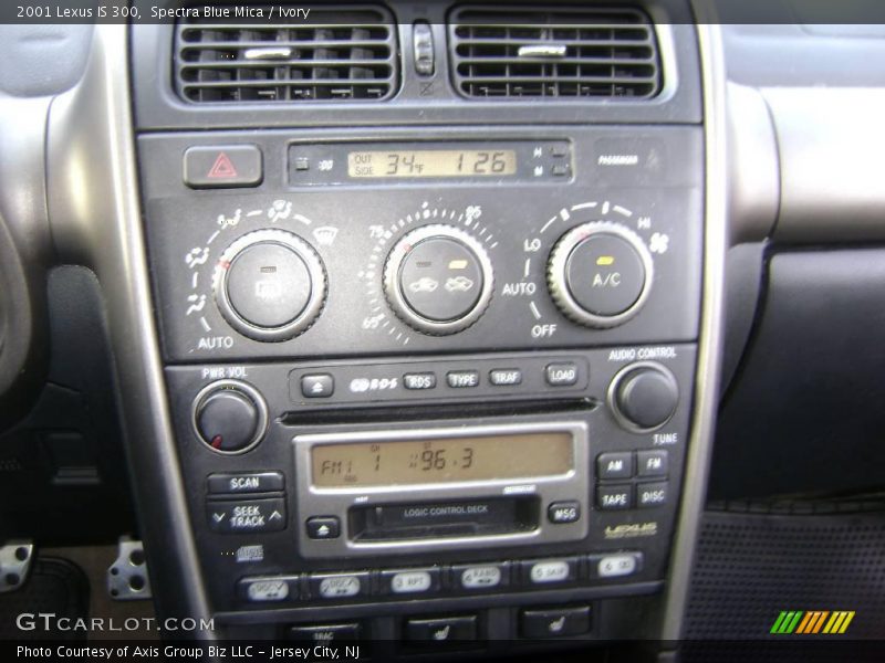 Spectra Blue Mica / Ivory 2001 Lexus IS 300