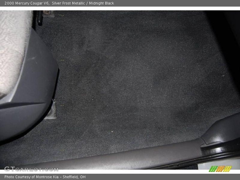 Silver Frost Metallic / Midnight Black 2000 Mercury Cougar V6