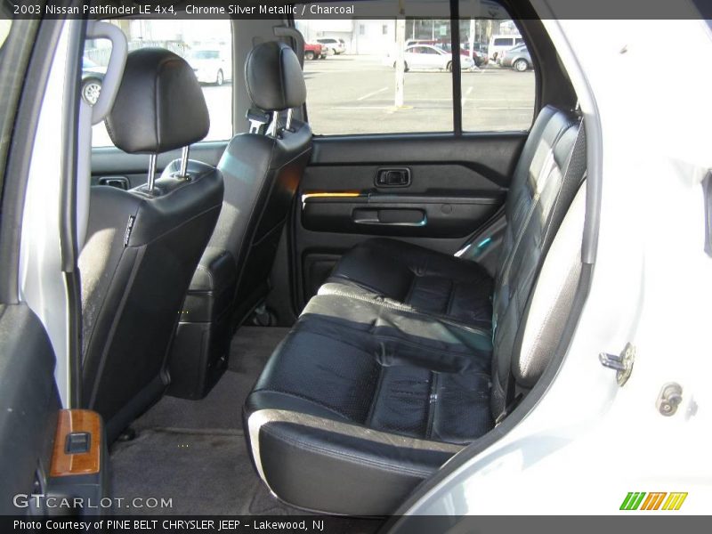 Chrome Silver Metallic / Charcoal 2003 Nissan Pathfinder LE 4x4