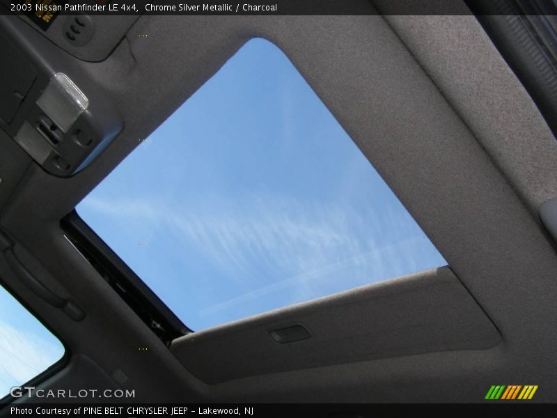 Chrome Silver Metallic / Charcoal 2003 Nissan Pathfinder LE 4x4