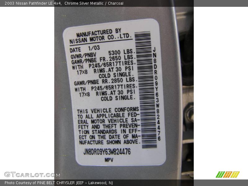 Chrome Silver Metallic / Charcoal 2003 Nissan Pathfinder LE 4x4