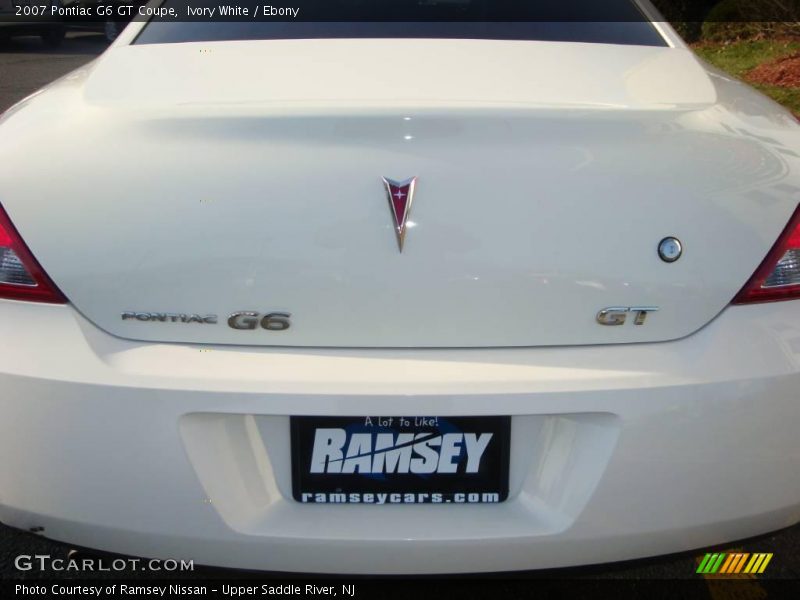 Ivory White / Ebony 2007 Pontiac G6 GT Coupe