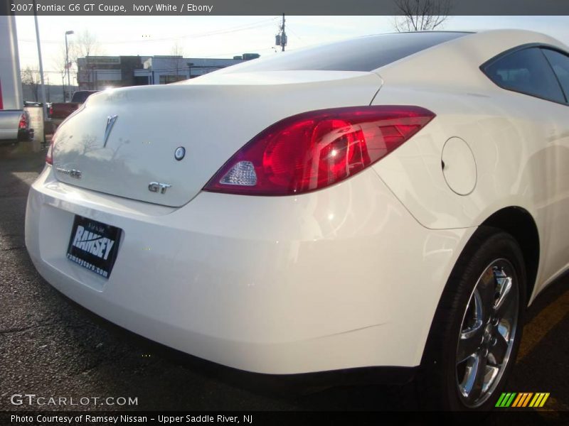 Ivory White / Ebony 2007 Pontiac G6 GT Coupe