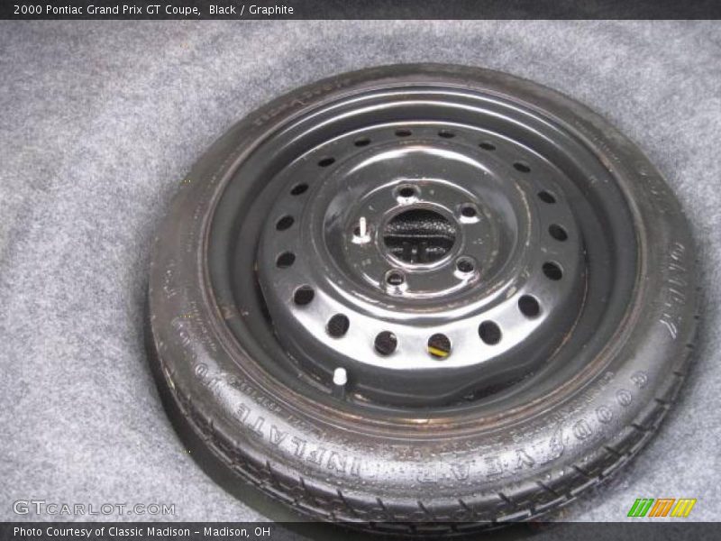 Black / Graphite 2000 Pontiac Grand Prix GT Coupe