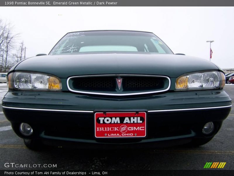 Emerald Green Metallic / Dark Pewter 1998 Pontiac Bonneville SE