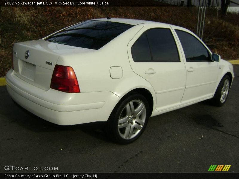 Cool White / Beige 2002 Volkswagen Jetta GLX  VR6 Sedan