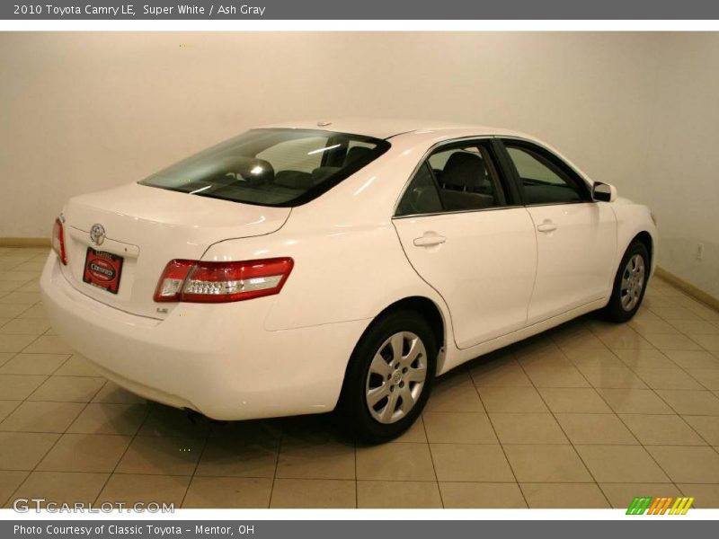 Super White / Ash Gray 2010 Toyota Camry LE