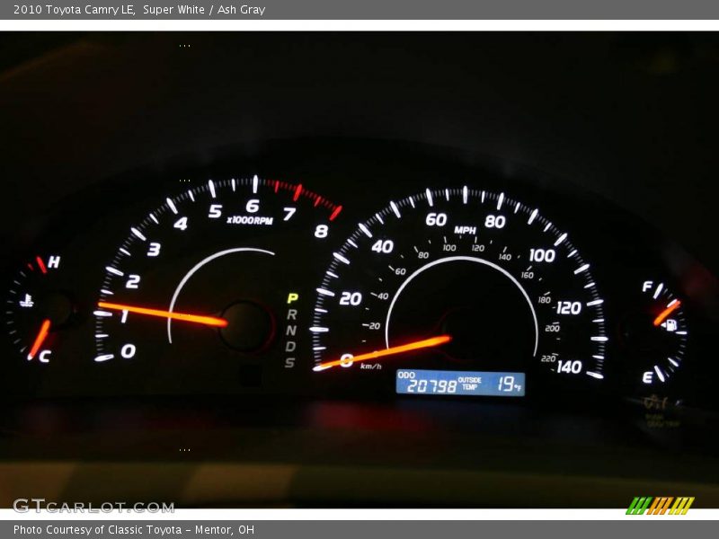 Super White / Ash Gray 2010 Toyota Camry LE